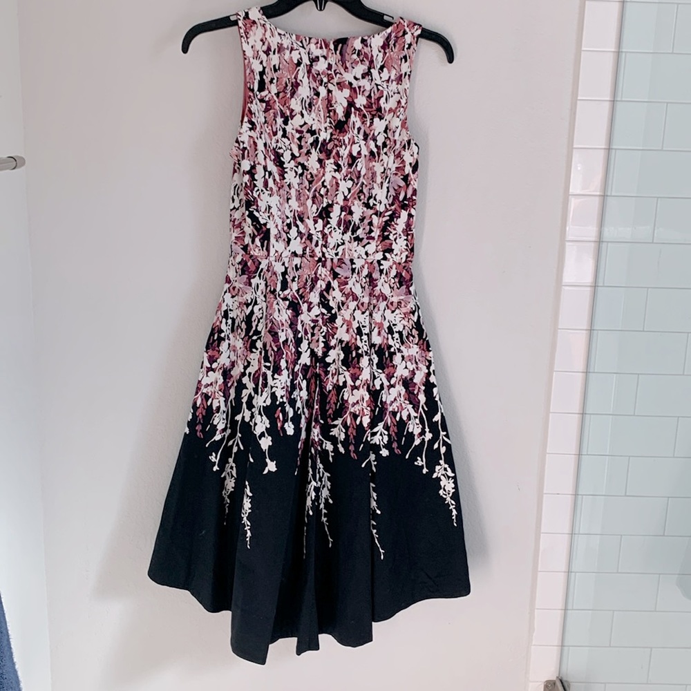 White House Black Market Dress - Picture 4 of 5